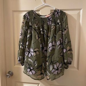 Lightweight Green Blouse with Floral Print; Size 1X
